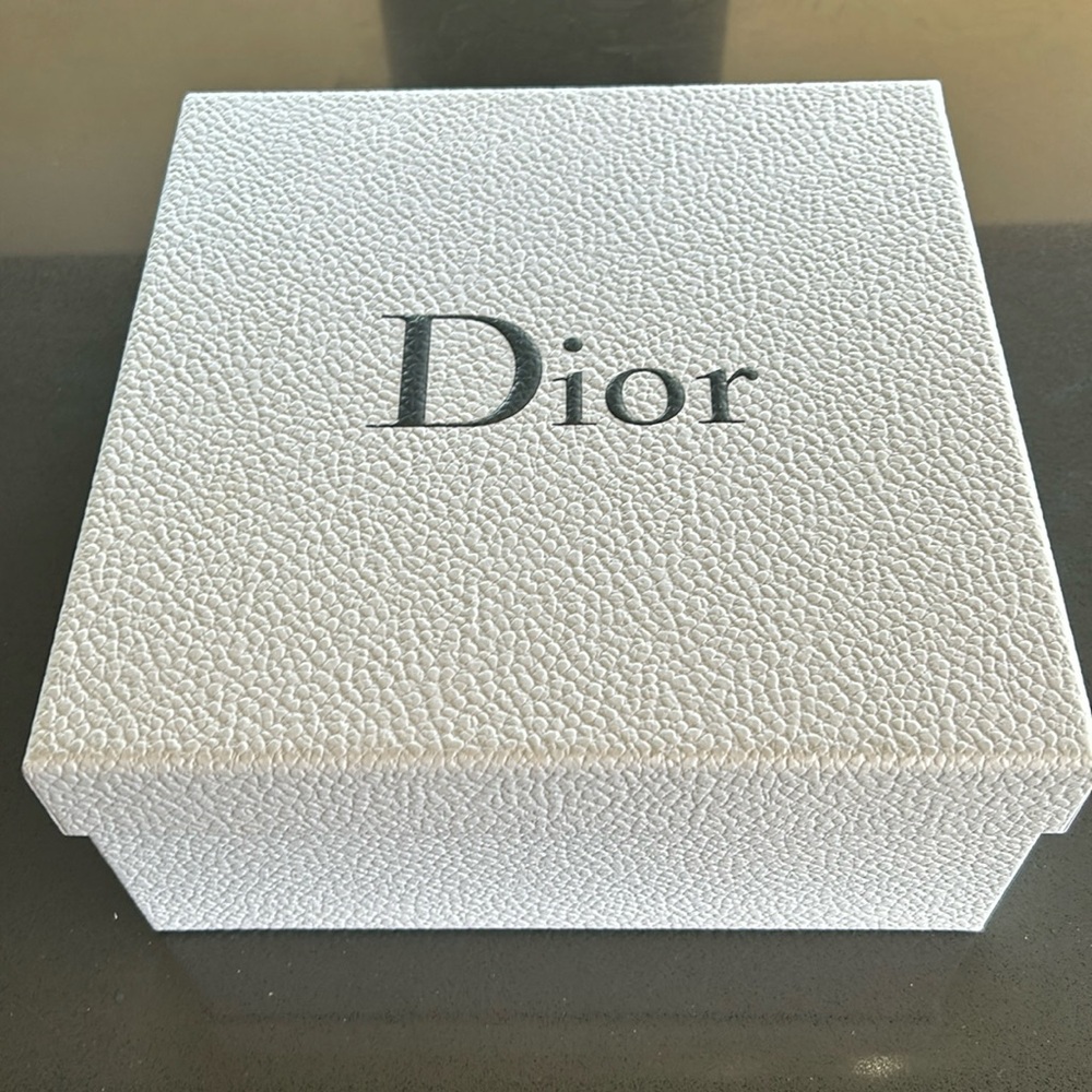 Dior gift box- new